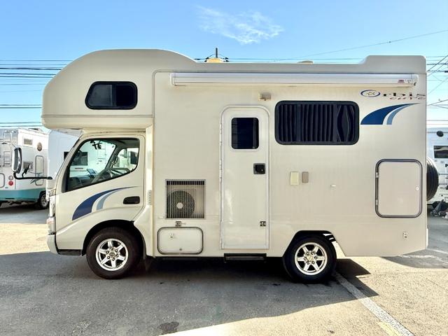 カムロード キャンピングワークス オルビス ユーロ ディーゼル レンタアップ車 タイベル交換済 家庭用エアコン FFヒータ- リアヒーター トリプルサブバッテリー サイドオーニング マルチルーム 電子レンジ(22枚目)