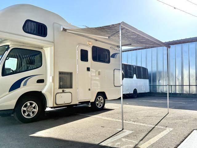 カムロード キャンピングワークス オルビス ユーロ ディーゼル レンタアップ車 タイベル交換済 家庭用エアコン FFヒータ- リアヒーター トリプルサブバッテリー サイドオーニング マルチルーム 電子レンジ(31枚目)