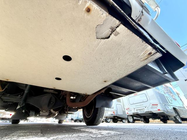 カムロード キャンピングワークス オルビス ユーロ ディーゼル レンタアップ車 タイベル交換済 家庭用エアコン FFヒータ- リアヒーター トリプルサブバッテリー サイドオーニング マルチルーム 電子レンジ(37枚目)