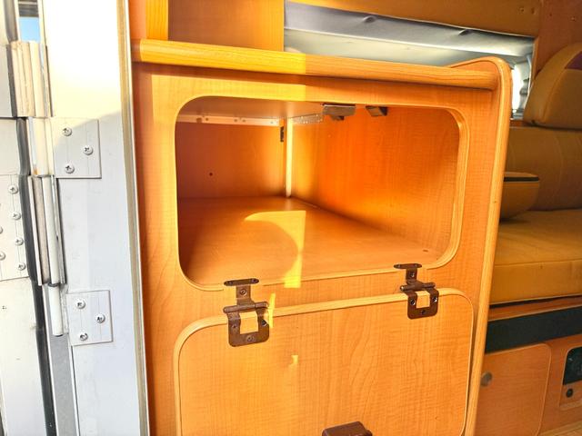 カムロード キャンピングワークス オルビス ユーロ ディーゼル レンタアップ車 タイベル交換済 家庭用エアコン FFヒータ- リアヒーター トリプルサブバッテリー サイドオーニング マルチルーム 電子レンジ(57枚目)