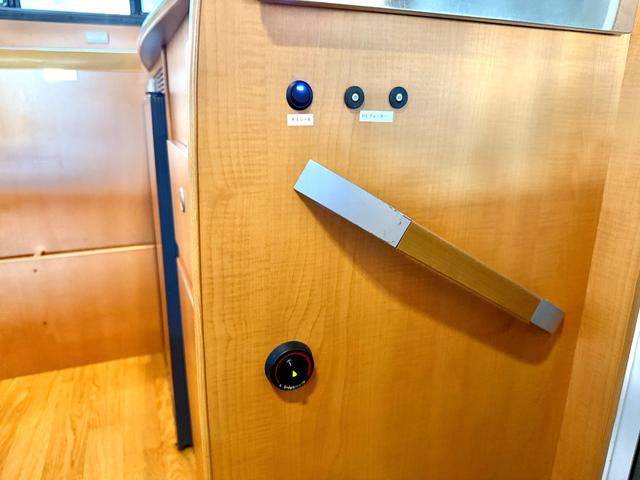 カムロード キャンピングワークス オルビス ユーロ ディーゼル レンタアップ車 タイベル交換済 家庭用エアコン FFヒータ- リアヒーター トリプルサブバッテリー サイドオーニング マルチルーム 電子レンジ(62枚目)