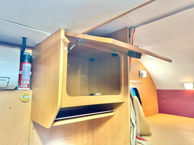 カムロード キャンピングワークス オルビス ユーロ ディーゼル レンタアップ車 タイベル交換済 家庭用エアコン FFヒータ- リアヒーター トリプルサブバッテリー サイドオーニング マルチルーム 電子レンジ(65枚目)