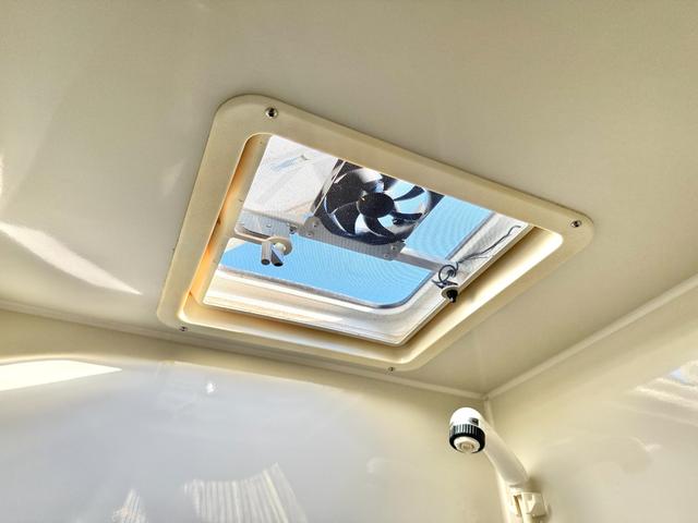 カムロード キャンピングワークス オルビス ユーロ ディーゼル レンタアップ車 タイベル交換済 家庭用エアコン FFヒータ- リアヒーター トリプルサブバッテリー サイドオーニング マルチルーム 電子レンジ(68枚目)