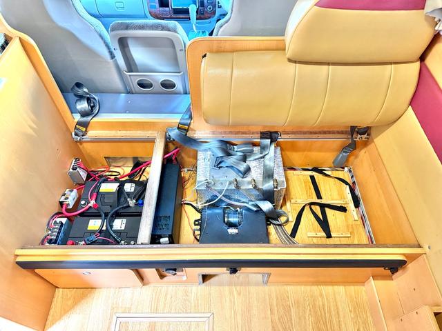 カムロード キャンピングワークス オルビス ユーロ ディーゼル レンタアップ車 タイベル交換済 家庭用エアコン FFヒータ- リアヒーター トリプルサブバッテリー サイドオーニング マルチルーム 電子レンジ(72枚目)