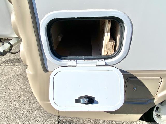 ハイゼットトラック JPスター ハッピー1プラス 4WD スマアシ 400Aリチウム 12Vクーラー FFヒーター 電動オーニング 3000Wインバーター サイクルキャリア マックスファン 冷蔵庫 電子レンジ ソーラーパネル 前後スタビ 前後ショック(27枚目)