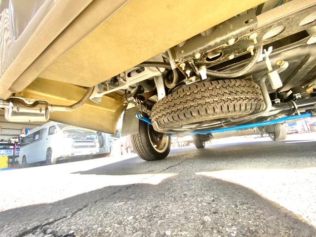 ハイゼットトラック JPスター ハッピー1プラス 4WD スマアシ 400Aリチウム 12Vクーラー FFヒーター 電動オーニング 3000Wインバーター サイクルキャリア マックスファン 冷蔵庫 電子レンジ ソーラーパネル 前後スタビ 前後ショック(28枚目)