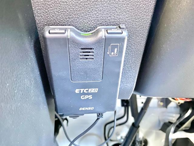 ハイゼットトラック JPスター ハッピー1プラス 4WD スマアシ 400Aリチウム 12Vクーラー FFヒーター 電動オーニング 3000Wインバーター サイクルキャリア マックスファン 冷蔵庫 電子レンジ ソーラーパネル 前後スタビ 前後ショック(48枚目)