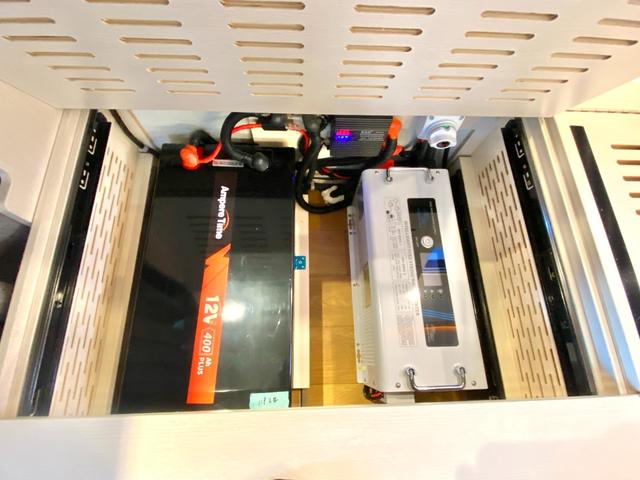 ハイゼットトラック JPスター ハッピー1プラス 4WD スマアシ 400Aリチウム 12Vクーラー FFヒーター 電動オーニング 3000Wインバーター サイクルキャリア マックスファン 冷蔵庫 電子レンジ ソーラーパネル 前後スタビ 前後ショック(59枚目)