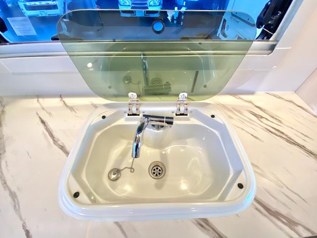 ハイゼットトラック JPスター ハッピー1プラス 4WD スマアシ 400Aリチウム 12Vクーラー FFヒーター 電動オーニング 3000Wインバーター サイクルキャリア マックスファン 冷蔵庫 電子レンジ ソーラーパネル 前後スタビ 前後ショック(71枚目)