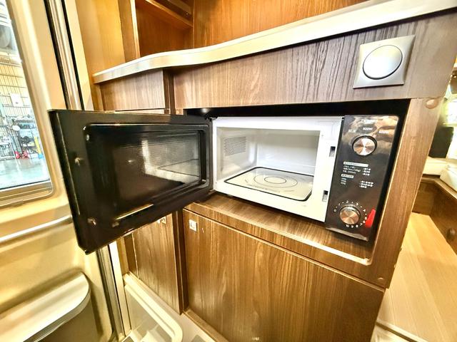 カムロード 　バンテック　コルドリーブス　ディーゼル４ＷＤ　ダブルタイヤ　ワンオーナー車　家庭用エアコン　ＦＦヒータ－　前後社外ショックアブソーバー　トリプルサブバッテリー　１５００Ｗインバーター　電子レンジ（11枚目）