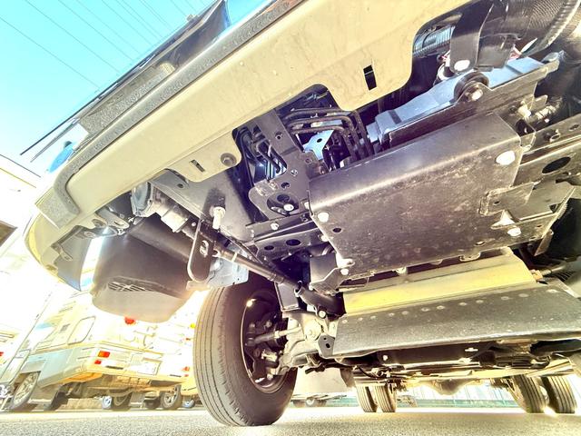 カムロード 　バンテック　コルドリーブス　ディーゼル４ＷＤ　ダブルタイヤ　ワンオーナー車　家庭用エアコン　ＦＦヒータ－　前後社外ショックアブソーバー　トリプルサブバッテリー　１５００Ｗインバーター　電子レンジ（28枚目）