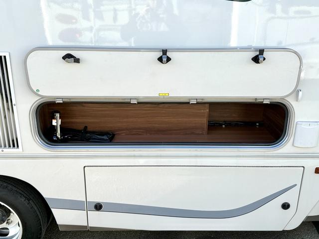 カムロード 　バンテック　コルドリーブス　ディーゼル４ＷＤ　ダブルタイヤ　ワンオーナー車　家庭用エアコン　ＦＦヒータ－　前後社外ショックアブソーバー　トリプルサブバッテリー　１５００Ｗインバーター　電子レンジ（35枚目）