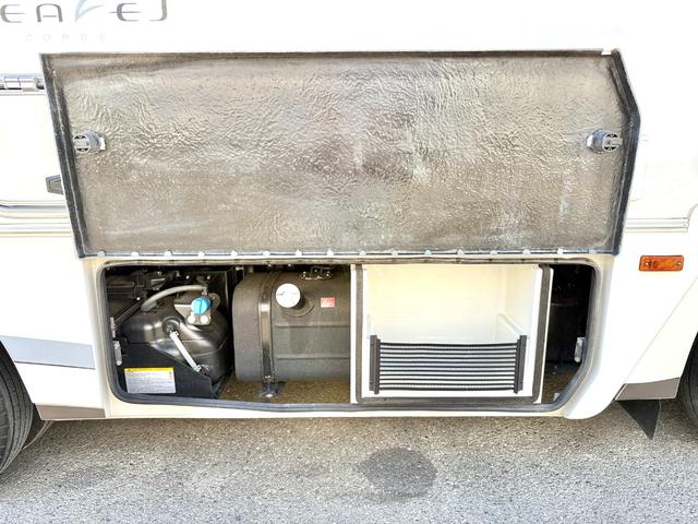 カムロード 　バンテック　コルドリーブス　ディーゼル４ＷＤ　ダブルタイヤ　ワンオーナー車　家庭用エアコン　ＦＦヒータ－　前後社外ショックアブソーバー　トリプルサブバッテリー　１５００Ｗインバーター　電子レンジ（37枚目）