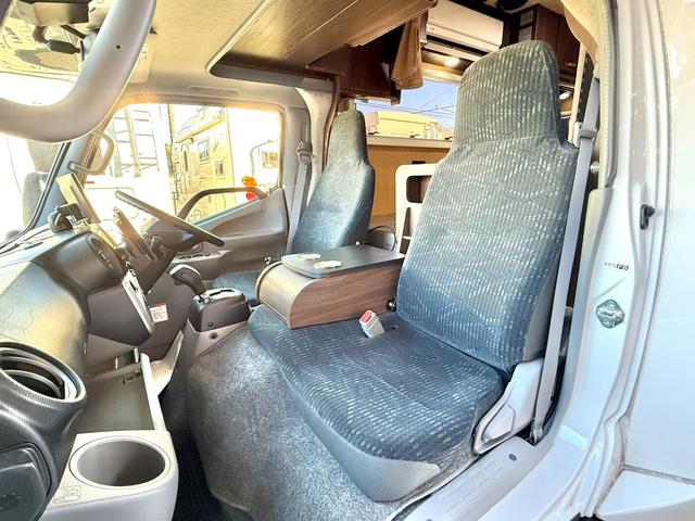 カムロード 　バンテック　コルドリーブス　ディーゼル４ＷＤ　ダブルタイヤ　ワンオーナー車　家庭用エアコン　ＦＦヒータ－　前後社外ショックアブソーバー　トリプルサブバッテリー　１５００Ｗインバーター　電子レンジ（49枚目）