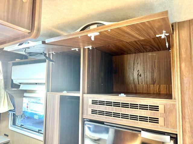 カムロード 　バンテック　コルドリーブス　ディーゼル４ＷＤ　ダブルタイヤ　ワンオーナー車　家庭用エアコン　ＦＦヒータ－　前後社外ショックアブソーバー　トリプルサブバッテリー　１５００Ｗインバーター　電子レンジ（71枚目）