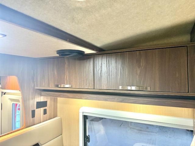 カムロード 　バンテック　コルドリーブス　ディーゼル４ＷＤ　ダブルタイヤ　ワンオーナー車　家庭用エアコン　ＦＦヒータ－　前後社外ショックアブソーバー　トリプルサブバッテリー　１５００Ｗインバーター　電子レンジ（78枚目）