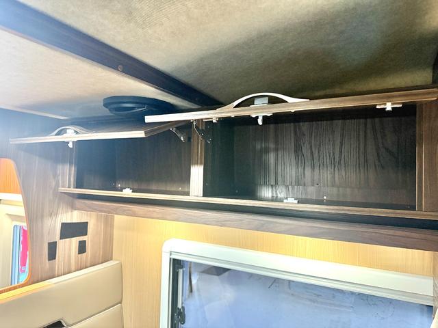 カムロード 　バンテック　コルドリーブス　ディーゼル４ＷＤ　ダブルタイヤ　ワンオーナー車　家庭用エアコン　ＦＦヒータ－　前後社外ショックアブソーバー　トリプルサブバッテリー　１５００Ｗインバーター　電子レンジ（79枚目）