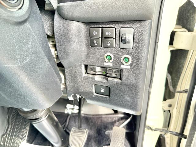 コースタービッグバン 　ナッツＲＶ　ボーダーバンクス　タイプＴ　エボリューション　後部オリジナルオーダー仕様　１０名乗車　家庭用エアコン　ＦＦヒーター　温水ボイラー　９０Ｌ給排水タンク　マルチルーム　カセットトイレ（48枚目）