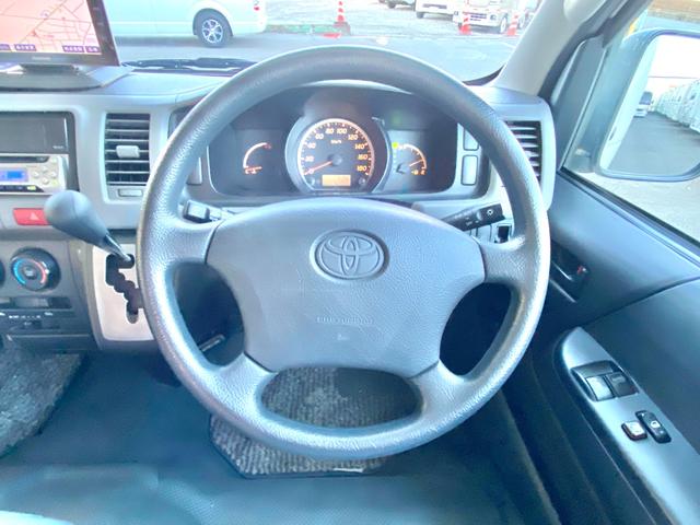 ハイエースワゴン 　ファンルーチェ　セレンゲティ　ツインサブバッテリー　ＦＦヒータ－　リアヒーター　リアクーラー　２０００Ｗインバーター　サイドオーニング　ルーフベント　テレビ　１２Ｖ冷蔵庫　外部充電　キッチン　コンロ（42枚目）