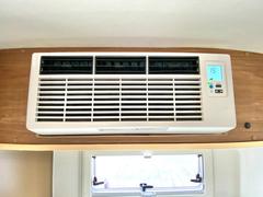 キャンピングカーの事ならＣ−ＬＩＦＥ（シーライフ）に何でもご相談下さい。フルコン　Bus Conversion　キャブコン　バンコン　軽キャン　トレーラー　取扱実績有！！ 4