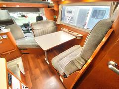 車両装備品：前後Aftermarketショックアブソーバー　前後Aftermarketスタビライザー　パナソニック製ナビ【ＣＮ−Ｆ１Ｘ１０ＨＤ】　ＥＴＣ２．０　ドラレコ【ＣＡ−ＤＲ０２Ｄ】　スペアタイヤ 3