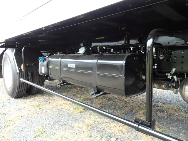 キャンター フラトップゼロ　積載３ｔ　ＡＴ車　ＮＥＷモデル　液晶メーター　左右アオリ開閉　ＮＥＷモデル　フル液晶ディスプレイ　純正バックモニター　ＬＥＤライト　衝突被害軽減ブレーキ　車線逸脱警報装置　メーカー保証継承付き　イージーアクセスキー（21枚目）