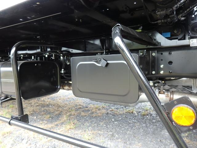 キャンター フラトップゼロ　積載３ｔ　ＡＴ車　ＮＥＷモデル　液晶メーター　左右アオリ開閉　ＮＥＷモデル　フル液晶ディスプレイ　純正バックモニター　ＬＥＤライト　衝突被害軽減ブレーキ　車線逸脱警報装置　メーカー保証継承付き　イージーアクセスキー（22枚目）