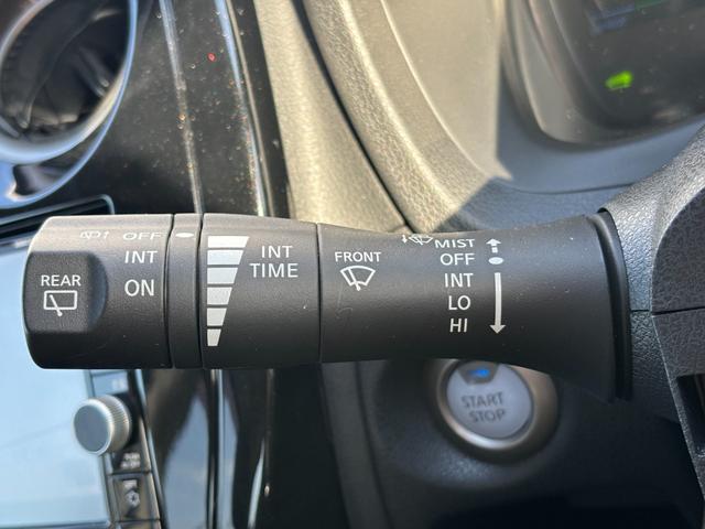 ノート ｅ－パワー　Ｘ　純正ナビ　フルセグＴＶ　ＣＤ／ＤＶＤ　Ｂｌｕｅｔｏｏｔｈ　ＳＤ　エマージェンシーブレーキ　車線逸脱警報　スマートキー　プッシュスタート　オートエアコン　ステアリングスイッチ　オートライト　ＥＴＣ（10枚目）