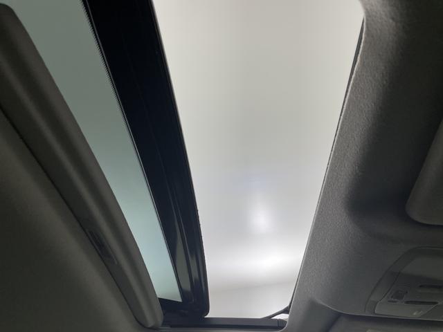 エルグランド ２５０ハイウェイスターＳ　純正ナビ　サンルーフ　レーダークルーズコントロール　両側パワースライドドア　純正ドライブレコーダー　エマージェンシーブレーキ　全方位　ＬＥＤオートライト　ＢＳＭ　ハーフレザー　純正１８インチアルミ（7枚目）