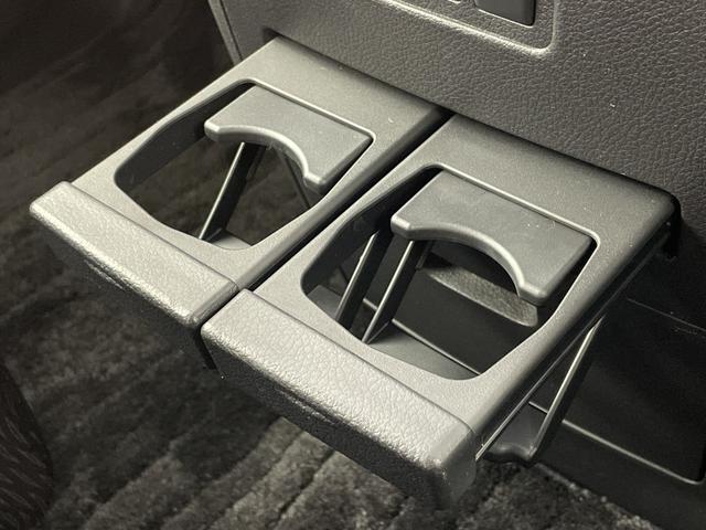 エルグランド ２５０ハイウェイスターＳ　純正ナビ　サンルーフ　レーダークルーズコントロール　両側パワースライドドア　純正ドライブレコーダー　エマージェンシーブレーキ　全方位　ＬＥＤオートライト　ＢＳＭ　ハーフレザー　純正１８インチアルミ（31枚目）