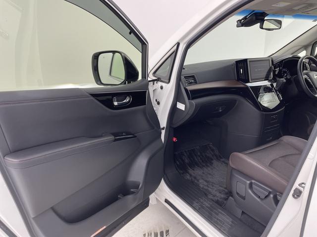 エルグランド ２５０ハイウェイスターＳ　純正ナビ　サンルーフ　レーダークルーズコントロール　両側パワースライドドア　純正ドライブレコーダー　エマージェンシーブレーキ　全方位　ＬＥＤオートライト　ＢＳＭ　ハーフレザー　純正１８インチアルミ（36枚目）