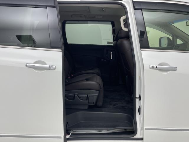 エルグランド ２５０ハイウェイスターＳ　純正ナビ　サンルーフ　レーダークルーズコントロール　両側パワースライドドア　純正ドライブレコーダー　エマージェンシーブレーキ　全方位　ＬＥＤオートライト　ＢＳＭ　ハーフレザー　純正１８インチアルミ（72枚目）