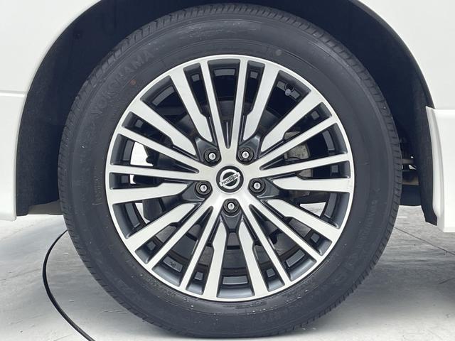 エルグランド ２５０ハイウェイスターＳ　純正ナビ　サンルーフ　レーダークルーズコントロール　両側パワースライドドア　純正ドライブレコーダー　エマージェンシーブレーキ　全方位　ＬＥＤオートライト　ＢＳＭ　ハーフレザー　純正１８インチアルミ（77枚目）