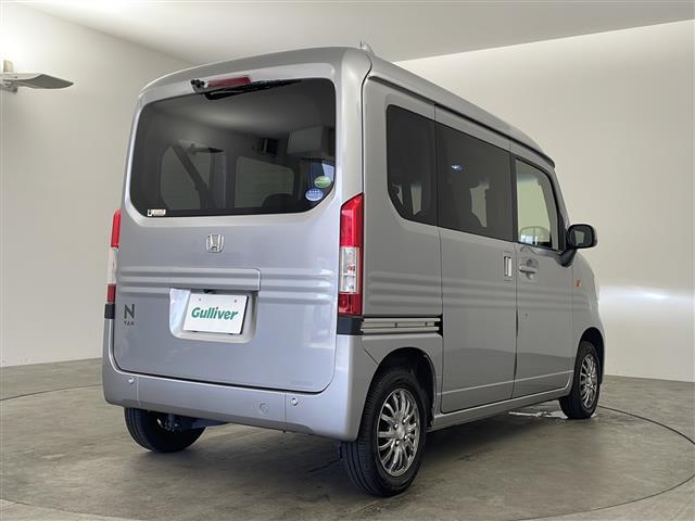 Ｎ－ＶＡＮ Ｌ・ホンダセンシング　社外ナビ　衝突被害軽減システム　社外１３インチアルミホイール　純正フロアマット　バックカメラ　レーンキープアシスト　コーナーセンサー　ワンセグテレビ　ＨＩＤヘッドライト　オートライト　ビルドインＥＴＣ（3枚目）