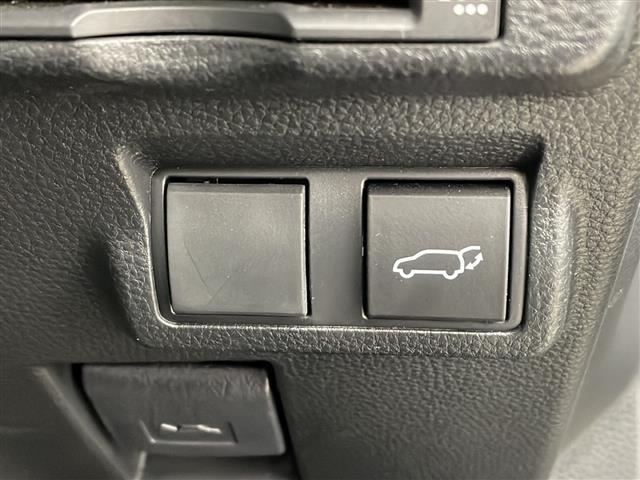 カローラクロス ハイブリッド　Ｚ　純正９型ＤＡナビ　トヨタセーフティセンス　ＰＣＳ　レーダークルーズ　衝突軽減　レーンキープ　パワーバックドア　クリアランスソナー　パワーシート　シートヒーター　ハーフレザー　ＬＥＤライト　ＥＴＣ　ＴＶ（35枚目）