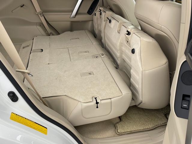 ランドクルーザープラド ＴＸ　Ｌパッケージ　４ＷＤ　純正ナビ　トヨタセーフティセンス　パノラミックビューモニター　バックカメラ　サンルーフ　テレビキャンセラー　ドライブレコーダー　パワーシート　シートヒーター　ベンチレーション　レザーシート（60枚目）