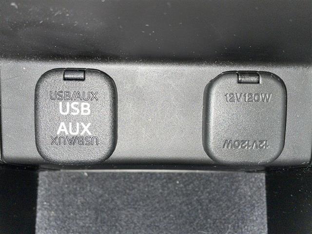 アテンザワゴン ＸＤ　ＢＯＳＥサウンドシステム　社外ナビ　フルセグＴＶ　バックカメラ　アダプティブフロントライティングシステム　クルーズコントロール　パドルシフト　ドライブレコーダー　ルーフレール　防眩ミラー　ＨＩＤライト（32枚目）