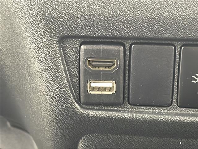 レジアスエースバン ＤＸ　ロング　ルートバン　・５速ＭＴ・カロッツェリア製８インチナビ・フルセグ＆ＢＴ＆ＵＳＢ＆ＤＶＤ＆ＨＤＭＩ・バックカメラ・ＡＣ１００Ｖ・トヨタセーフティーセンス・プリクラッシュセーフティ・レーンディバチャーアラート・ＬＥＤ（26枚目）
