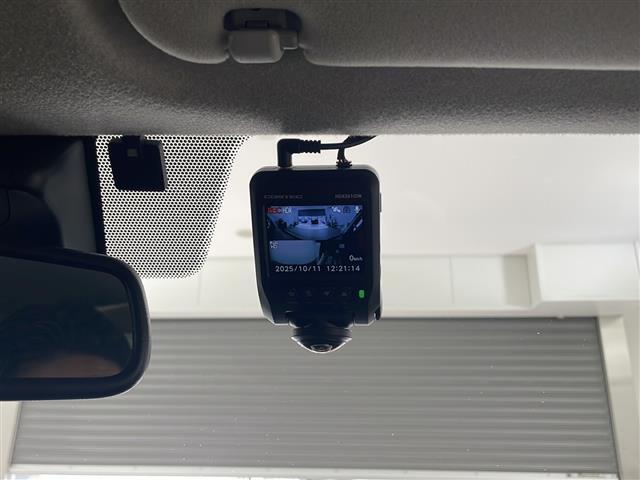 レジアスエースバン ＤＸ　ロング　ルートバン　・５速ＭＴ・カロッツェリア製８インチナビ・フルセグ＆ＢＴ＆ＵＳＢ＆ＤＶＤ＆ＨＤＭＩ・バックカメラ・ＡＣ１００Ｖ・トヨタセーフティーセンス・プリクラッシュセーフティ・レーンディバチャーアラート・ＬＥＤ（29枚目）