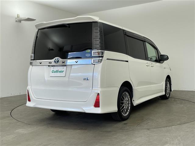 ヴォクシー ハイブリッドＺＳ　純正９インチナビ＆ＴＶ＆ＣＤ＆ＢＴ　バックカメラ　パワースライドドア　トヨタセーフティセンス　ビルトインＥＴＣ　クルーズコントロール　スマートキー　シートヒーター　オートマチックハイビーム（6枚目）