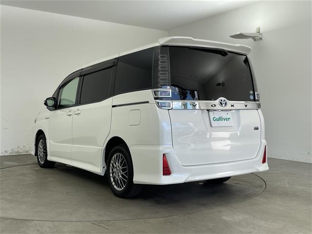 ヴォクシー ハイブリッドＺＳ　純正９インチナビ＆ＴＶ＆ＣＤ＆ＢＴ　バックカメラ　パワースライドドア　トヨタセーフティセンス　ビルトインＥＴＣ　クルーズコントロール　スマートキー　シートヒーター　オートマチックハイビーム（43枚目）