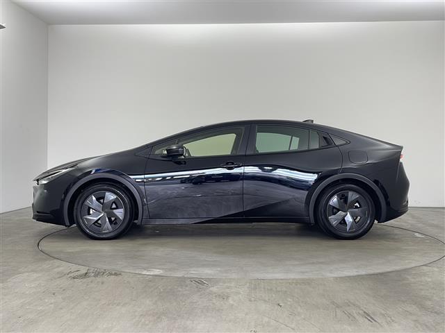 プリウス Ｕ　純正ディスプレイオーディオ　フルセグＴＶ　Ｔｏｙｏｔａ　Ｓａｆｅｔｙ　Ｓｅｎｓｅ　パノラミックビューモニター　ブラインドスポットモニター　ＬＥＤオートライト　ＡＣ１００Ｖ充電　ビルトインＥＴＣ２．０（6枚目）