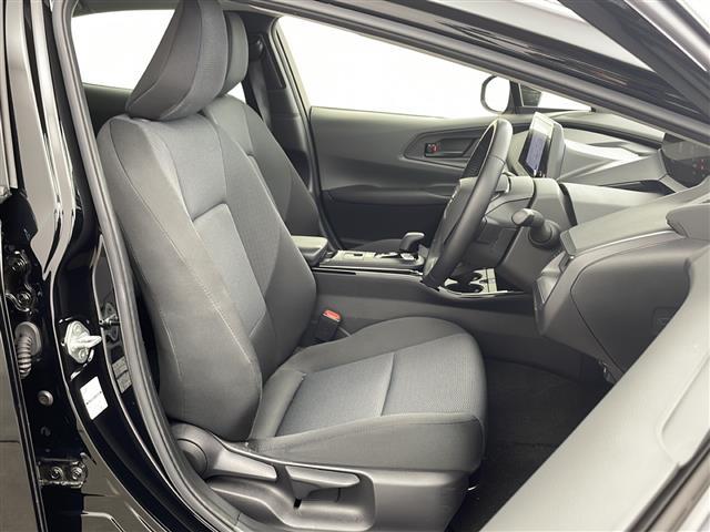 プリウス Ｕ　純正ディスプレイオーディオ　フルセグＴＶ　Ｔｏｙｏｔａ　Ｓａｆｅｔｙ　Ｓｅｎｓｅ　パノラミックビューモニター　ブラインドスポットモニター　ＬＥＤオートライト　ＡＣ１００Ｖ充電　ビルトインＥＴＣ２．０（9枚目）