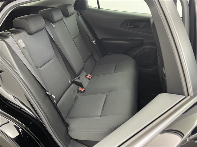 プリウス Ｕ　純正ディスプレイオーディオ　フルセグＴＶ　Ｔｏｙｏｔａ　Ｓａｆｅｔｙ　Ｓｅｎｓｅ　パノラミックビューモニター　ブラインドスポットモニター　ＬＥＤオートライト　ＡＣ１００Ｖ充電　ビルトインＥＴＣ２．０（11枚目）