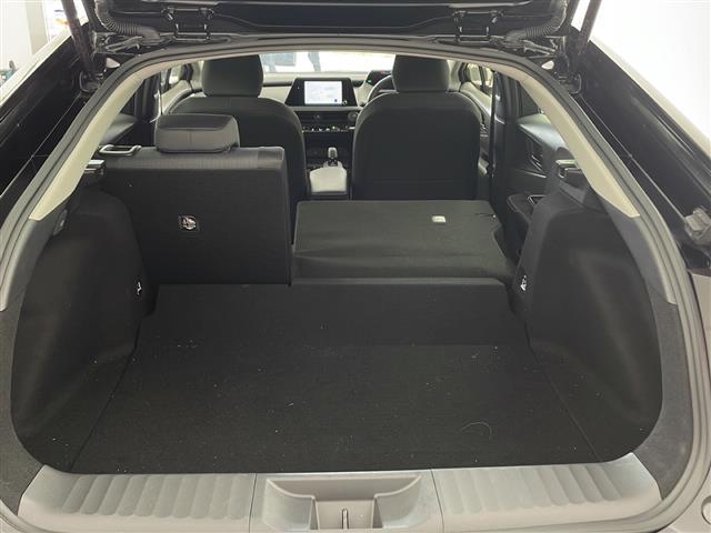 プリウス Ｕ　純正ディスプレイオーディオ　フルセグＴＶ　Ｔｏｙｏｔａ　Ｓａｆｅｔｙ　Ｓｅｎｓｅ　パノラミックビューモニター　ブラインドスポットモニター　ＬＥＤオートライト　ＡＣ１００Ｖ充電　ビルトインＥＴＣ２．０（17枚目）