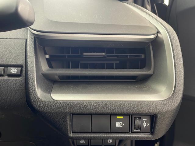 プリウス Ｕ　純正ディスプレイオーディオ　フルセグＴＶ　Ｔｏｙｏｔａ　Ｓａｆｅｔｙ　Ｓｅｎｓｅ　パノラミックビューモニター　ブラインドスポットモニター　ＬＥＤオートライト　ＡＣ１００Ｖ充電　ビルトインＥＴＣ２．０（62枚目）