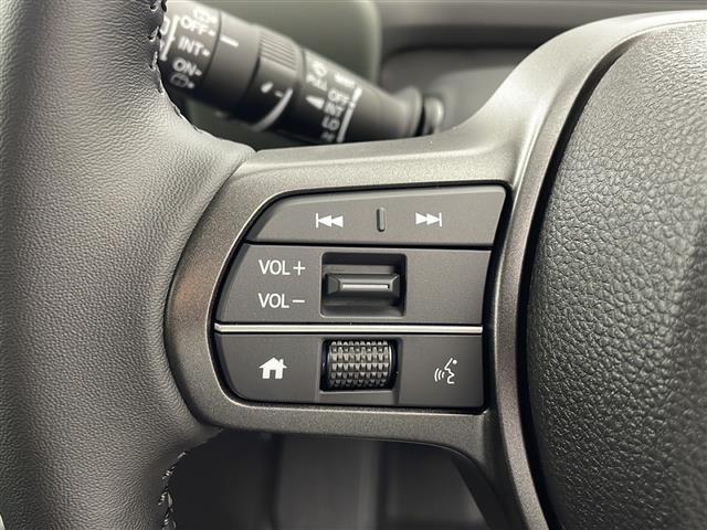 フリード ｅ：ＨＥＶクロスター　純正ナビ　バックカメラ　Ｈｏｎｄａ　ＳＥＮＳＩＮＧ　ブラインドスポットモニター　両側パワースライドドア　電動パーキングブレーキ　ＢＲＳＫＥ　ＨＯＬＤ　ＬＥＤヘッドライト　純正アルミホイールタイヤ（24枚目）