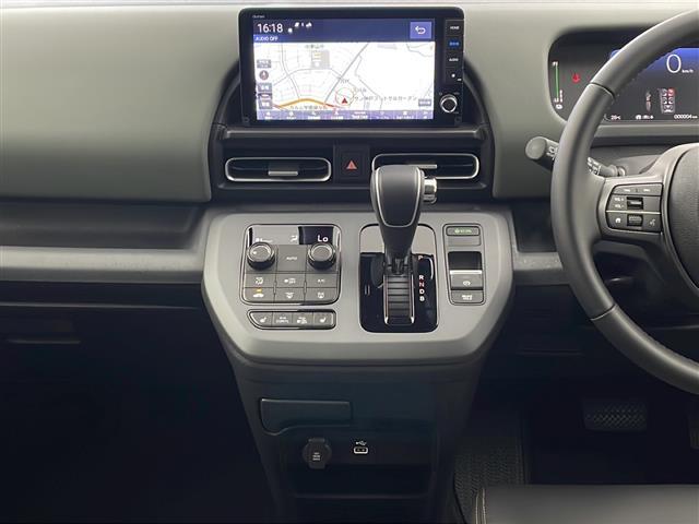 フリード ｅ：ＨＥＶクロスター　純正ナビ　バックカメラ　Ｈｏｎｄａ　ＳＥＮＳＩＮＧ　ブラインドスポットモニター　両側パワースライドドア　電動パーキングブレーキ　ＢＲＳＫＥ　ＨＯＬＤ　ＬＥＤヘッドライト　純正アルミホイールタイヤ（26枚目）