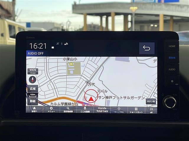 フリード ｅ：ＨＥＶクロスター　純正ナビ　バックカメラ　Ｈｏｎｄａ　ＳＥＮＳＩＮＧ　ブラインドスポットモニター　両側パワースライドドア　電動パーキングブレーキ　ＢＲＳＫＥ　ＨＯＬＤ　ＬＥＤヘッドライト　純正アルミホイールタイヤ（27枚目）