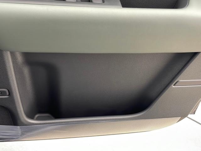 フリード ｅ：ＨＥＶクロスター　純正ナビ　バックカメラ　Ｈｏｎｄａ　ＳＥＮＳＩＮＧ　ブラインドスポットモニター　両側パワースライドドア　電動パーキングブレーキ　ＢＲＳＫＥ　ＨＯＬＤ　ＬＥＤヘッドライト　純正アルミホイールタイヤ（71枚目）